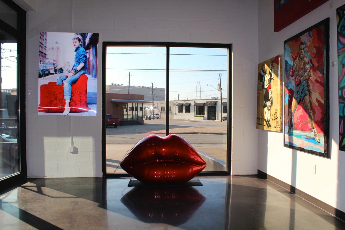 IDSDFW's tweet photo. http://t.co/gWPBnRdCIf Our Jan. Meeting with #IDSDFW #Designers filled with #StreetArt?! Check it out.. @labarttexas http://t.co/pshrMSXgsj