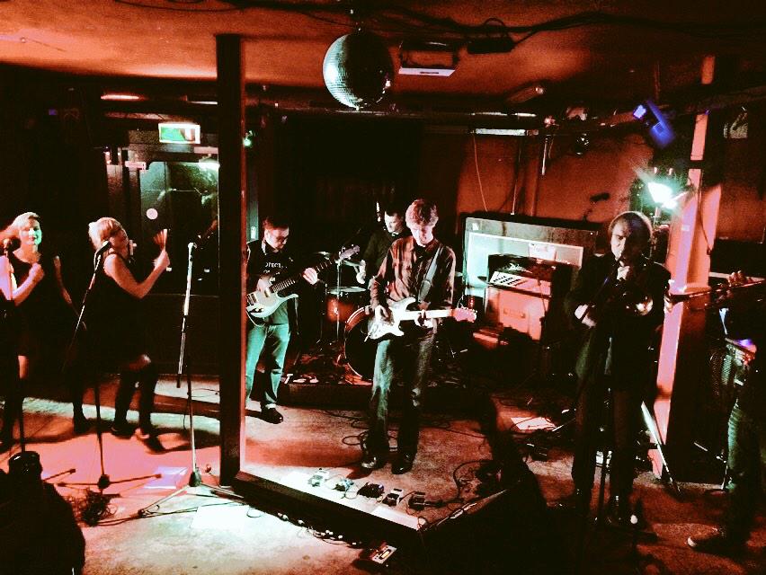 HetPakhuis's tweet photo. Nu live: The Boosters! #ESNS #Groningen #Live #Music http://t.co/VhrjRCOqfO