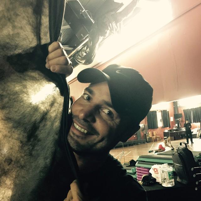 CHAYANNEMUSIC's tweet photo. Muy pronto les mostrare lo que estamos haciendo para la gira. Por ahora a seguir ensayando. 
#ChayanneEnTodoEstar... http://t.co/qw8pBQfZiQ