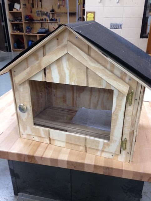 tbass42's tweet photo. @tesslw One book house complete at #iolahs woodworking 1 class!!!! http://t.co/anYYKJB0RF