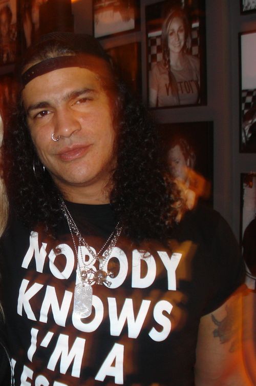 Another epic one! "NOBODY KNOWS I'M A... LESBIAN"! @slash, really? :D #slashtshirts