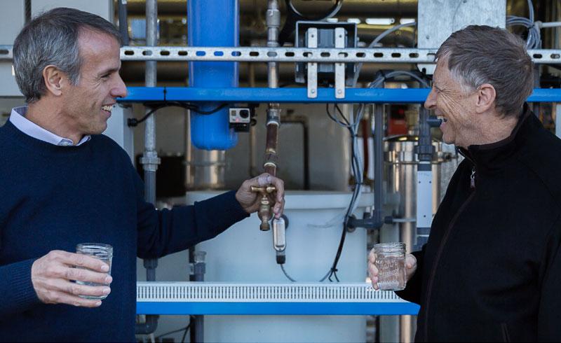 Expo2015Milano's tweet photo. Acqua dalla pipì, soluzione contro la sete nel mondo. Voi la berreste? #Expo2015 http://t.co/GcHLonoM2E http://t.co/d4DSY8gp8H