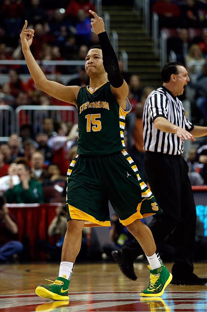 TheHowieRatner's tweet photo. Walked out of finals like http://t.co/qZaZwXakmw