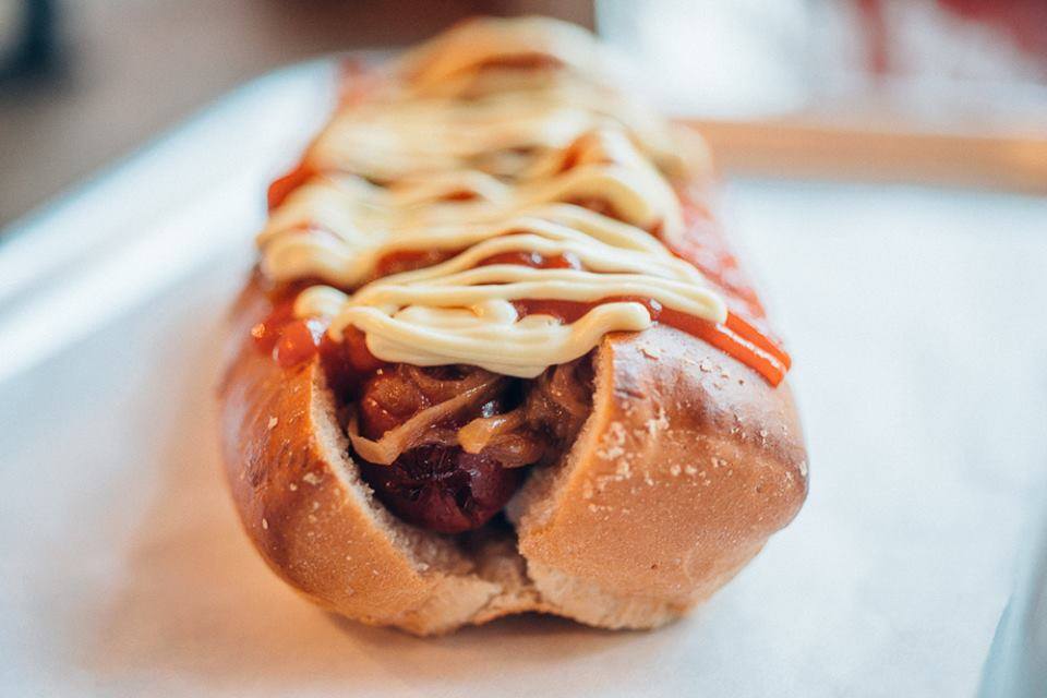 KetchupSSide's tweet photo. We have settled in to our new home @WaverleyTearoom Come see us &amp; get 241 burgers ALL WEEKEND! http://t.co/W9sxf0Xxnl http://t.co/q3rMb4Wrd9