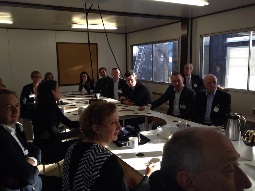 JokeGeldhof's tweet photo. Met klankbordgr. Marktpartijen bij @3DPrintCH Amsterdam voor innovaties in ontwerp en (module)bouw @ProvincieNH http://t.co/Ri1Xc4QLhr