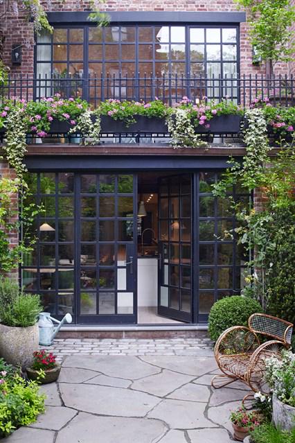 _houseandgarden's tweet photo. Our February issue is pretty incredible and these images prove it - do you have your copy yet? http://t.co/9rzr9BgyFO http://t.co/5aqkfS2O1l