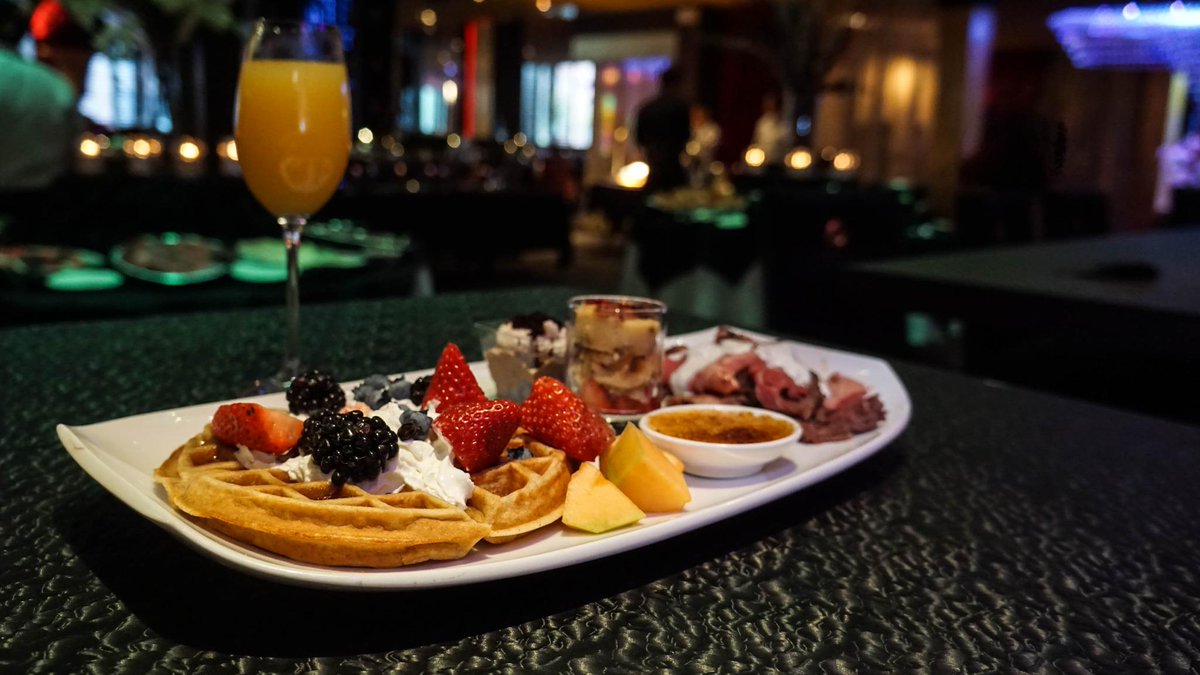 PeeplesHouston's tweet photo. The best brunch in @Midtown_Houston is back this Sunday from 11a-4p. http://t.co/uTqmy9eD7F http://t.co/iGOtYeoEr6