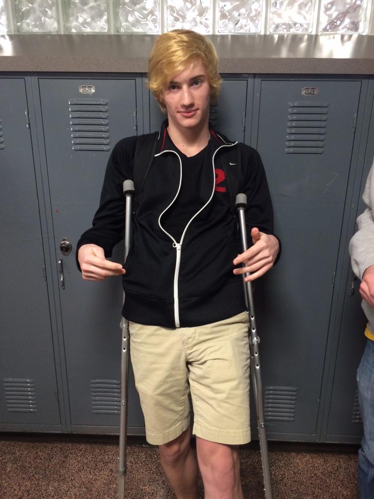 JackFoardeSwag's tweet photo. Your bitches head game is so good I needed crutches afterward http://t.co/JyA09BU3fP