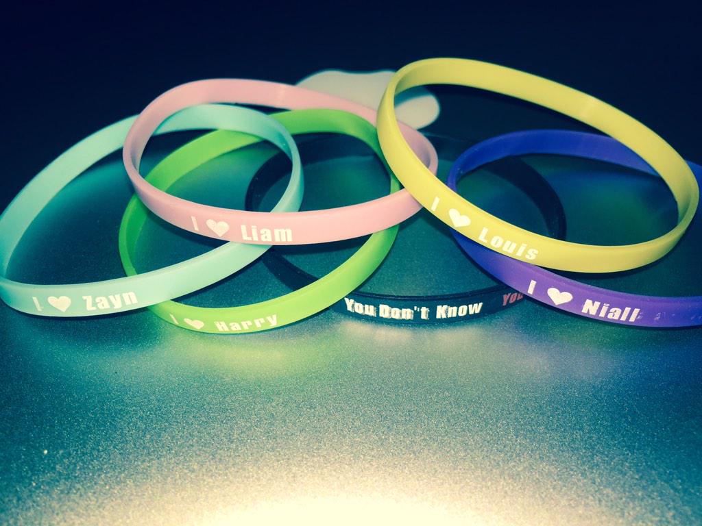 1D_Goods's tweet photo. ブレスバンド6個セット200円です！送料無料です♥︎

http://t.co/UQPwpLBZHt

. http://t.co/9RpRYLVDBz