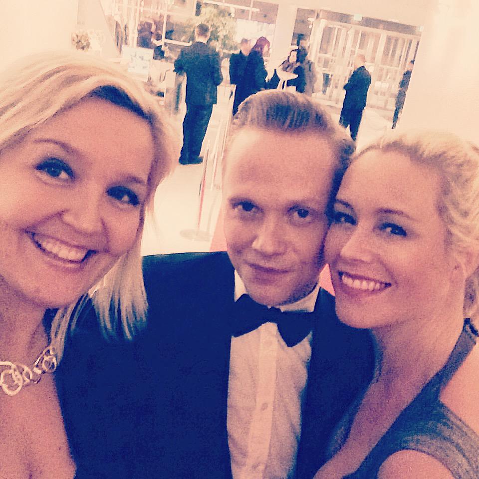 Ihanat ihmiset venlailemassa #kultainenvenla #mtv3 #markokeränen #annekukkohovi #kansallisooppera