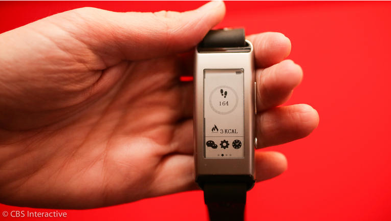 SnowDigitalPR's tweet image. Lenovo splashed in #wearabletech market with Vibe Band calls &apos;VB10&apos;! Check out more #wearabletech at #Unbits!