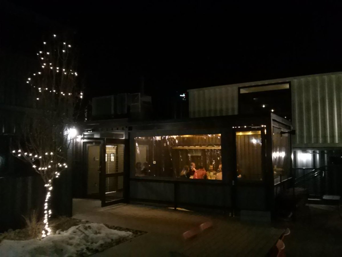 VocaOffGrid's tweet photo. Nothing like a restaurant tucked in a 640-sqft #shippingcontainer in #Denver's @RiNoArt District, viva @Cart_Driver. http://t.co/eMR5ishYFI