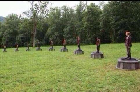 christinoxo's tweet image. "3 people are gonna have a photo shoot with me that get vip at 7 tonight"