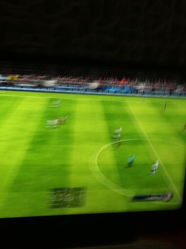 JohanjsonSiminx's tweet image. Lol