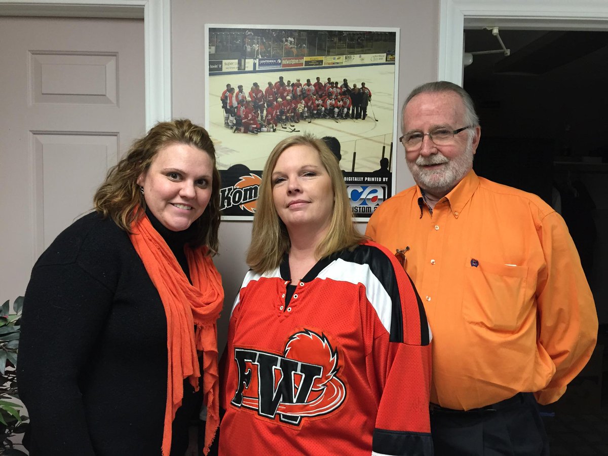 CustomArtFW's tweet photo. Some of us are ready for the game tonight! Go Komets! #Komets @FWKomets http://t.co/ClfKGSPbnO