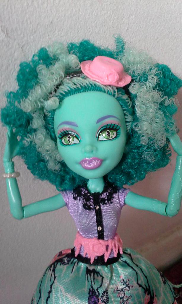 VandalaOff's tweet photo. @MonsterHigh http://t.co/JXwAMNslxT