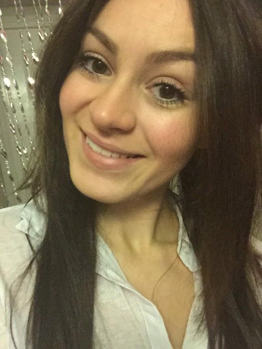 Happy Friiiiday! 😚 http://t.co/eNRoJojBzV<a href="/tag/blackfriday"class="tags"><span>#blackfriday</span></a>