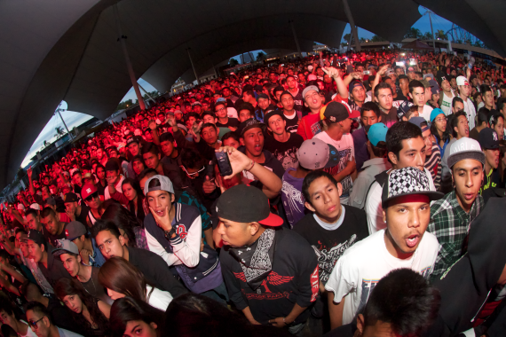 RitmoUrbanoMx's tweet photo. Así se puso el #HipHopvsDrugs5 en AGS con #Onyx, #Akapellah, #Tankeone, #GeraMXM y Más! http://t.co/MCoviokvqE http://t.co/k9NVeeWKz6