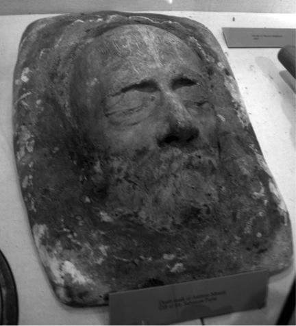 hauntedtrips's tweet photo. The staff at the Garibaldi-Meucci Museum experiences cold spots and banging noises http://t.co/Y52uTjy9mQ #haunted http://t.co/D3x0msQl7B