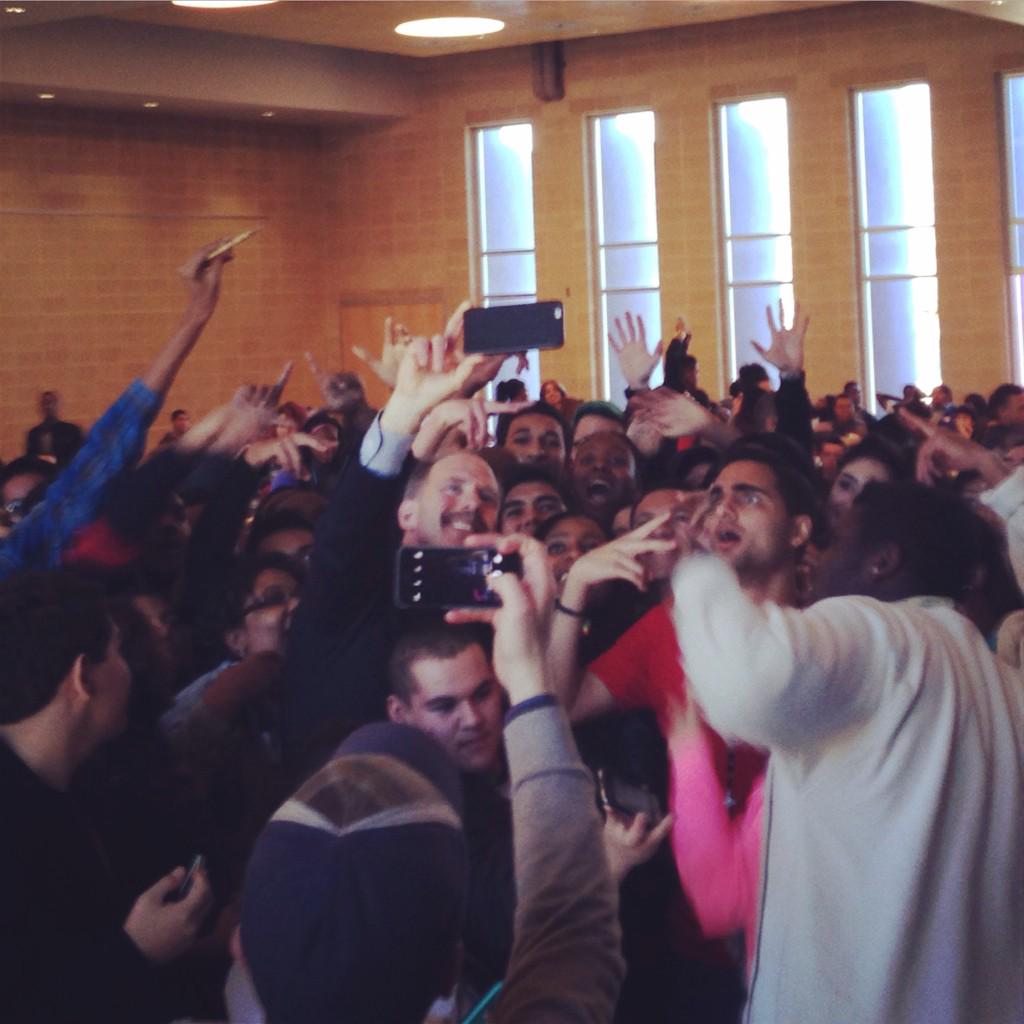 ABQschools's tweet photo. #MBK15 selfie with @Mayor_Berry = epic http://t.co/IcUKvOg9RN
