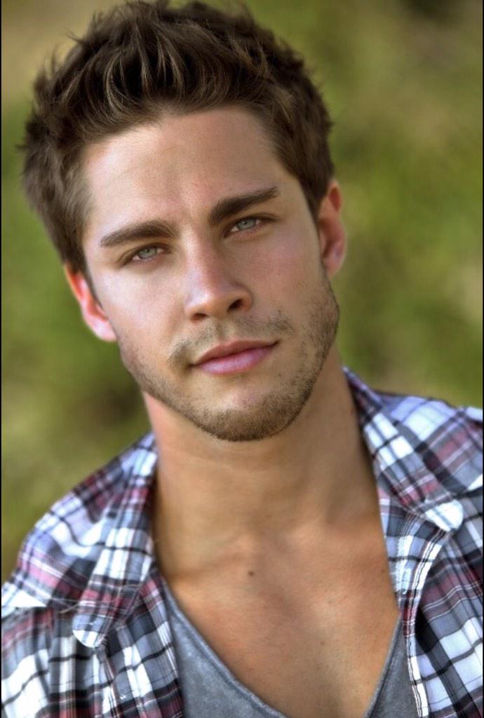 OriginalFCs's tweet photo. @RemusTeddy 1. Sean O'Pry 
2. Austin Victoria 
3. Douglas Booth
4. Fran Geyer http://t.co/qhWeKhUcIG
