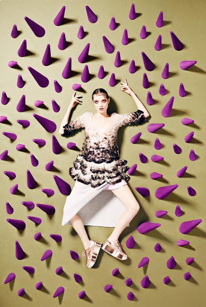 ArtAndMotionRep's tweet image. Check out #JUCOphoto&apos;s latest #editorial &quot;Lay Down&quot; for the cover of @BookModaMag. #bookmoda #fashion #artandmotion