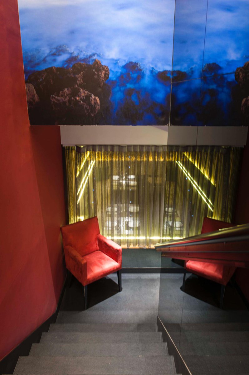 sube las escaleras para conocer la carta más gastronómica de Álbora...