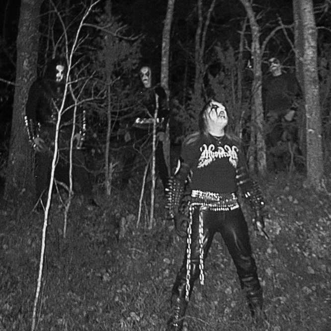 SatanicWarrior_'s tweet photo. http://t.co/jXJ4SmHezx