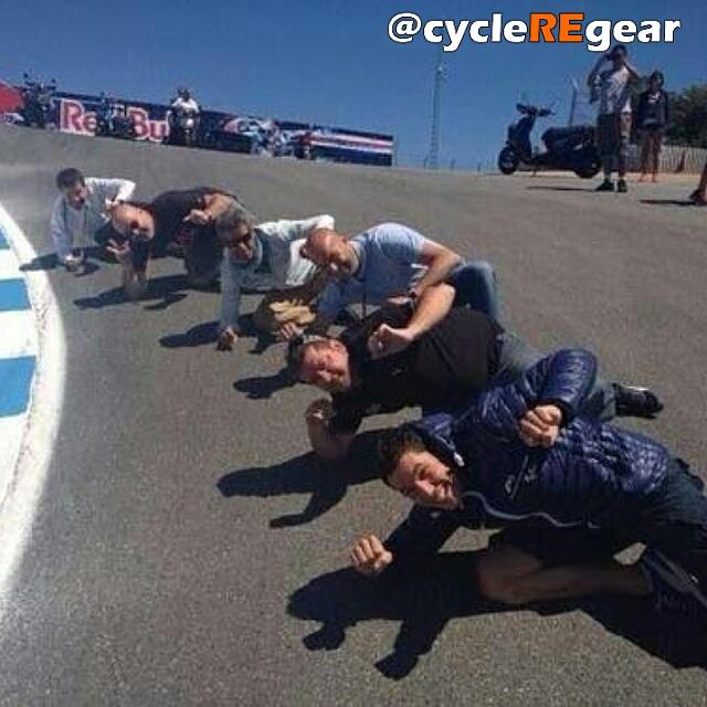 cycleregear's tweet photo. Day at the track. Wait... something's missing! 😂👍😜👊✊👊✊💨
#motorcycle #bikelife #streetbike http://t.co/ED4VfBUUN6