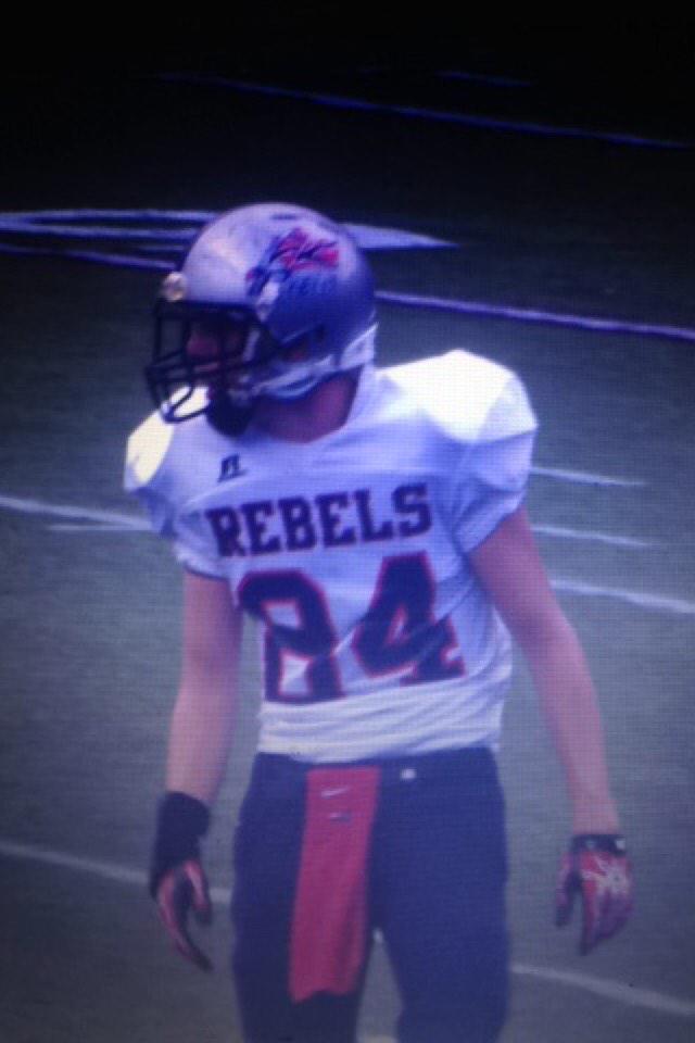 chardin84's tweet photo. Let's do a #fbf to my last football game I ever played! #MissIt http://t.co/NS915O5gpi