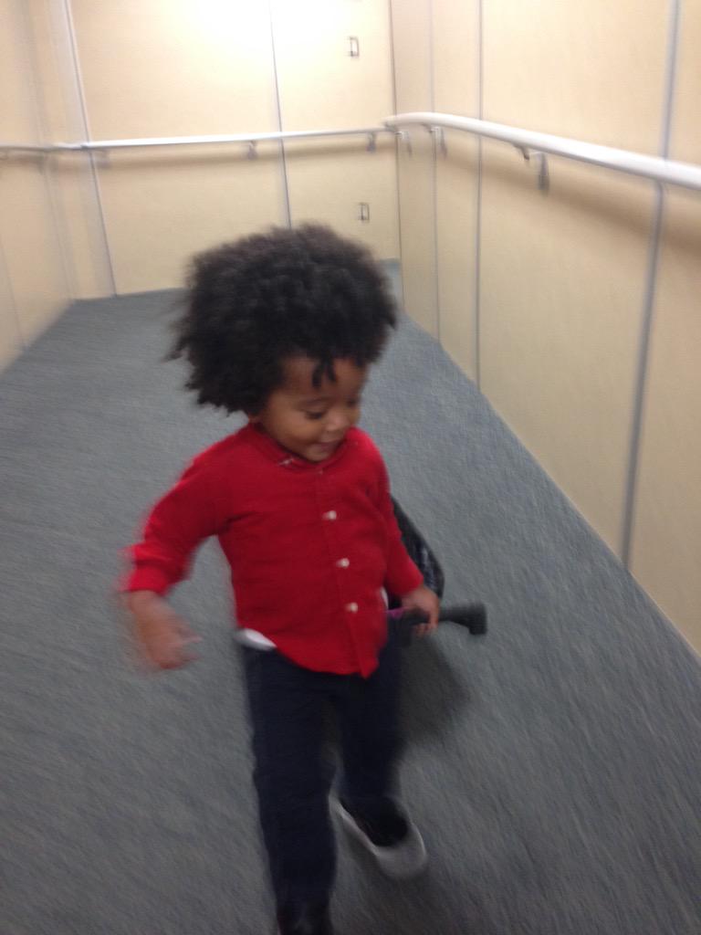 Making best  of ground stop delay <a href="/Delta/">Delta</a>! Wings &amp; B767 bball cards 4 kids.  IFE on 2. ❤️it!   #settingthestd #bkpkon