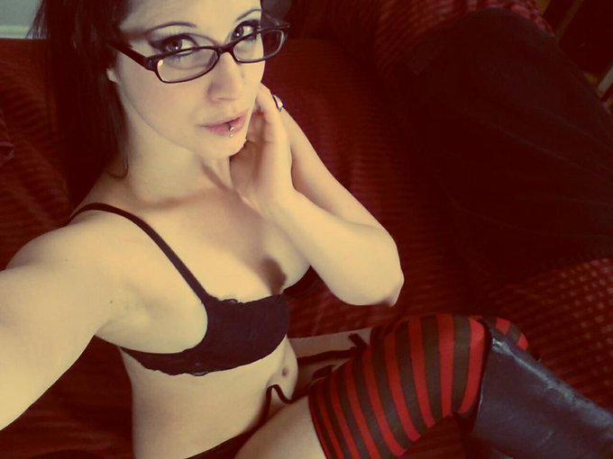 Cum &amp; play with me on cam now on http://t.co/2bzZqNxtJ8. Help me reach my tip goal for a cum show in<a href="/tag/tmblr"class="tags"><span>#tmblr</span></a>