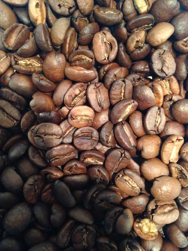 Fresh roast of #Brazilian #Arabica. Interested? Get in contact! #coffee #coffeelovers