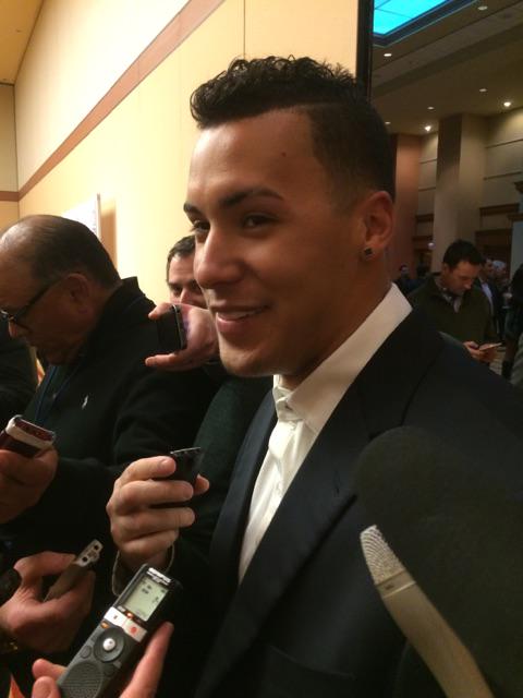 B7gV9P9IYAAd86R.jpg:large