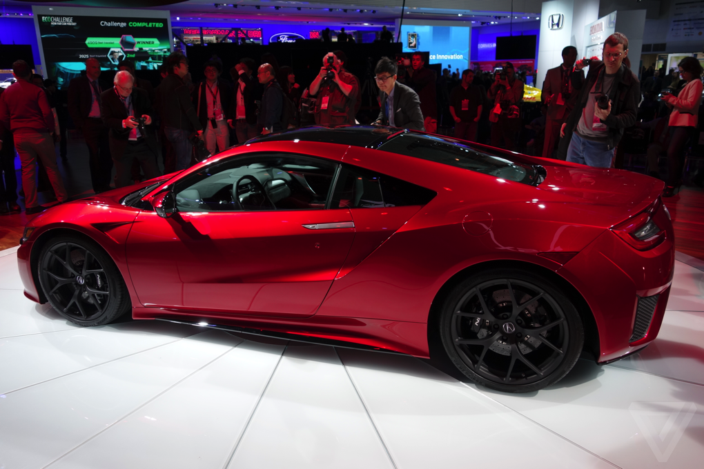 This is the new Acura NSX theverge.com/e/7295804