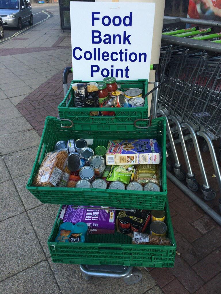Don't forget 2 donate at our food bank tomorrow <a href="/TheSouthernCoop/">Southern Co-op</a> &amp; @HantsFarmersMkt in aid of the beacon food bank