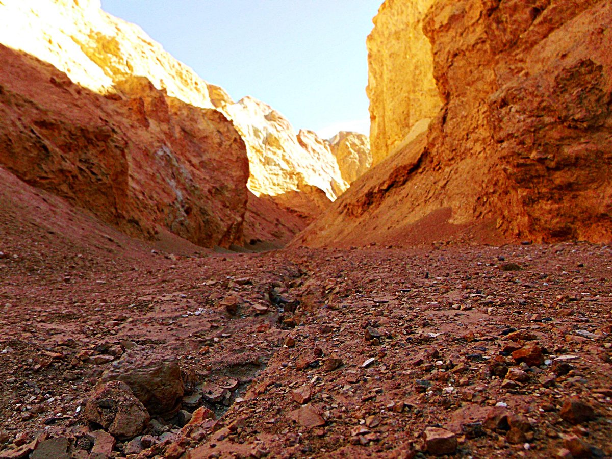 BrushEffect_art's tweet photo. Desolation Canyon Hike. #deathvalleynationpark #hiking #inspired #photography http://t.co/cgQLsudjZw