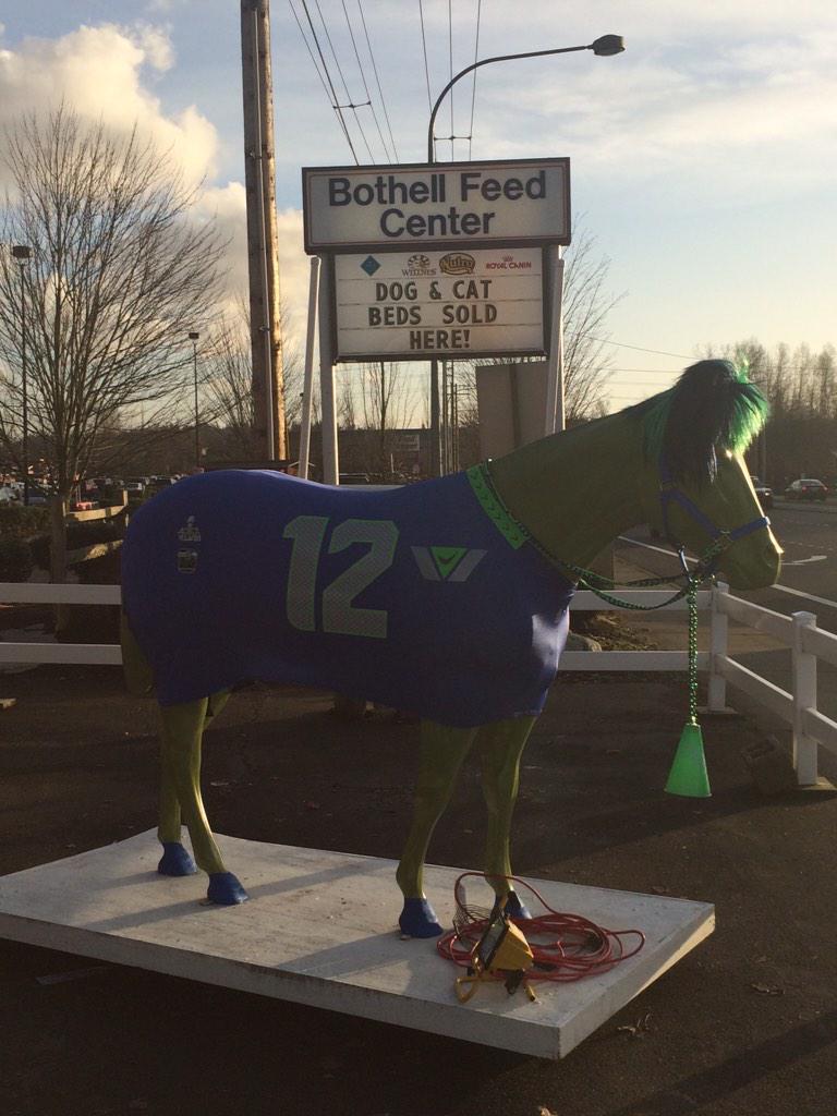 2xQuickDJ's tweet image. @Seahawks The #BothellFeedStore is in! #ImIn