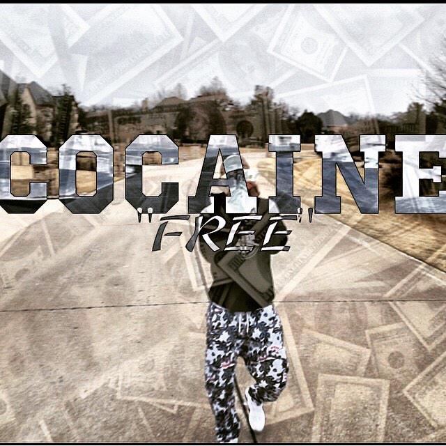 CocaineCoby's tweet photo. 🔥🔥🔥🔥 GO CHECK OUT DA LINK TO MY NEW VIDEO "FREE" Of My Mixtape #Str8UpMenace #OTWB http://t.co/FvhpQ68ryT http://t.co/xrqnLHCPDo