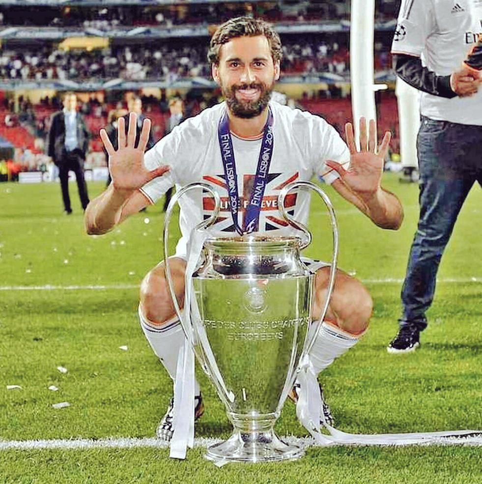 HAPPY BIRTHDAY ALVARO ARBELOA!! 