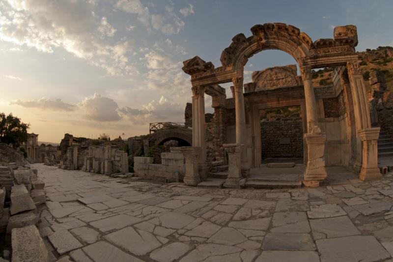 OneNationTravel's tweet photo. 4-Day #Cappadocia, #Pamukkale &amp; #Ephesus from Istanbul by Plane http://t.co/fFfU7zOQSa http://t.co/7TqK7qRwGk