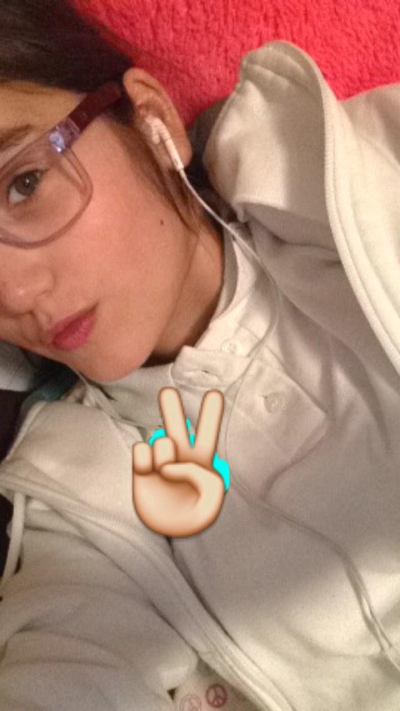 dany5805's tweet photo. ✌️⬇️💁😏 http://t.co/cE9o5sHYI5