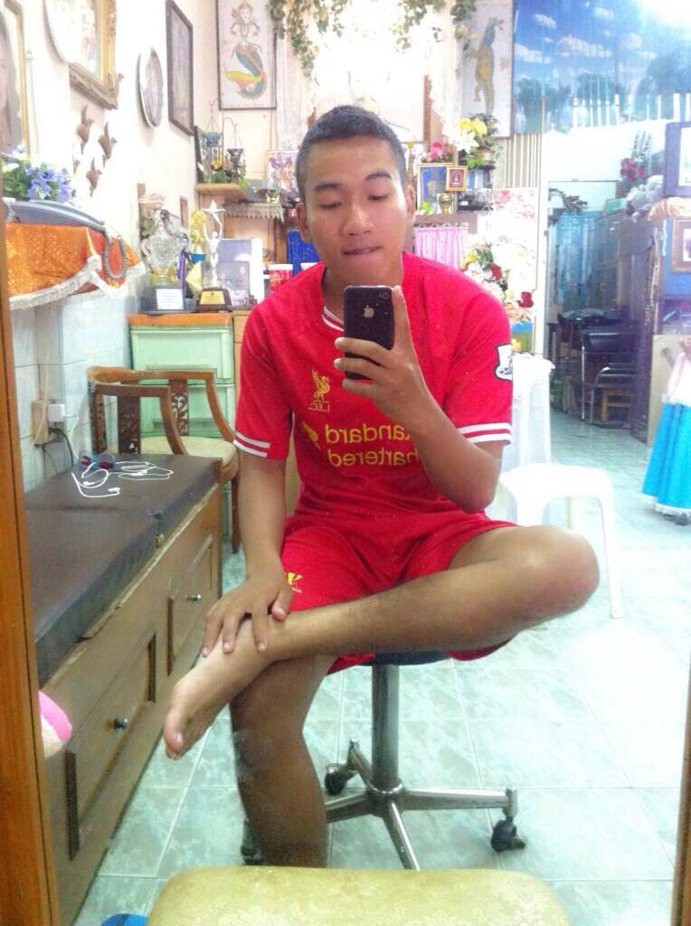 narak_ben's tweet photo. อยู่บ้านเบื่อจัง http://t.co/HlEQFswyl8