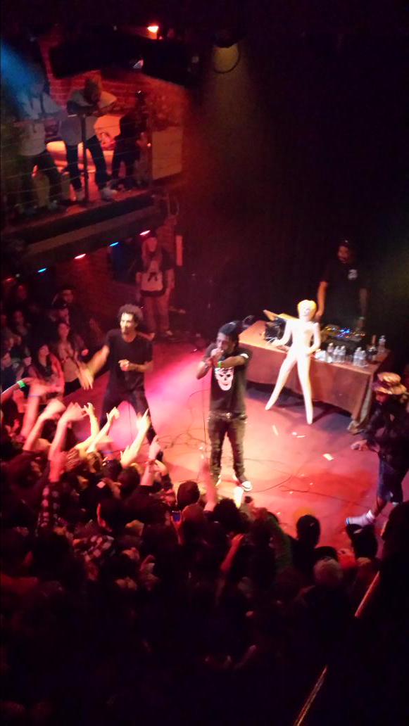 beehiveKB's tweet photo. Fbf to 2013 b4 Halloween in Oakland w/ @MeechIsDEAD @ZOMBIEJuicee @erickarcelliott  when yall comin back to the bay? http://t.co/5zqeEpWQmB