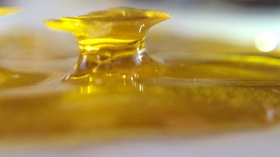 acrossintl's tweet photo. #DroppinBHOmbs with #WestCoastCure #PurgedToPerfection in an #AIVacOven http://t.co/qDKKEGN5A5