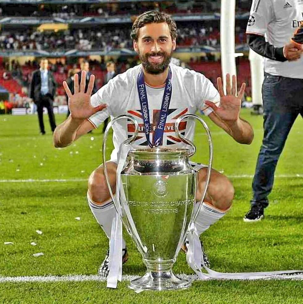 HAPPY BIRTHDAY ALVARO ARBELOA!! 