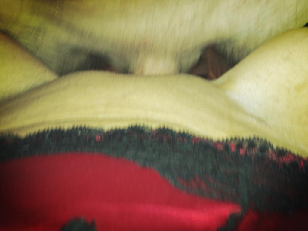sms2234's tweet photo. الخنيث ماعنده وقت ناكني وانا مافصخت http://t.co/n6pIdTsYtZ