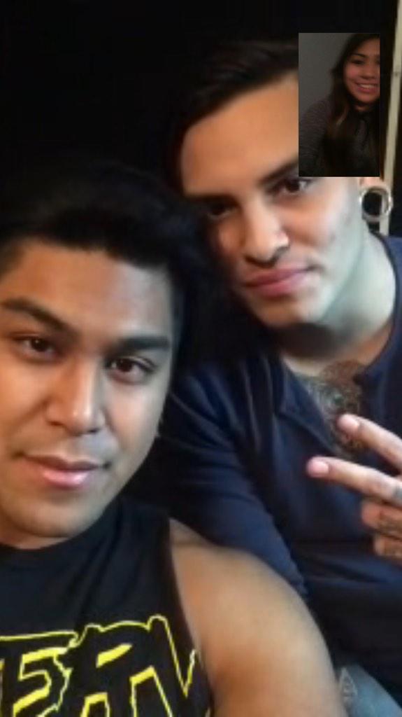 strwbrryjackpot's tweet photo. FaceTime with @STMMETAL thankyou so much guys!! ☺️ http://t.co/kkrpBlvvbK