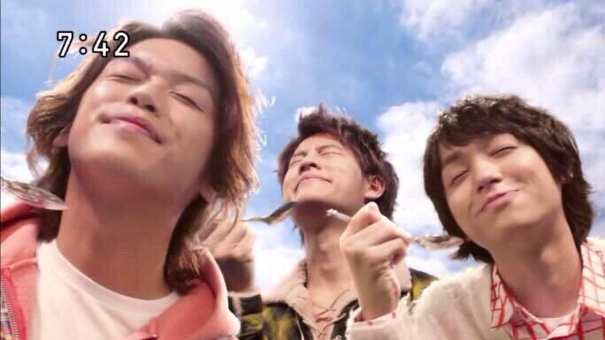 haysayjump1's tweet photo. バーモンドカレーのCM流れた瞬間テレビの前に光の速さで現れるのは私だけでしょうか。w

# 共感した人RT
#次どんなのかワクワクしてる人もRT
# RTした人で気になった人迎えに行く！ http://t.co/MAr6EzIQX7