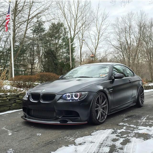 CarzillaUa's tweet photo. Black mate BMW M3 E92

#bmw #m3 #e92 #carzilla http://t.co/W1uxAoXaT9